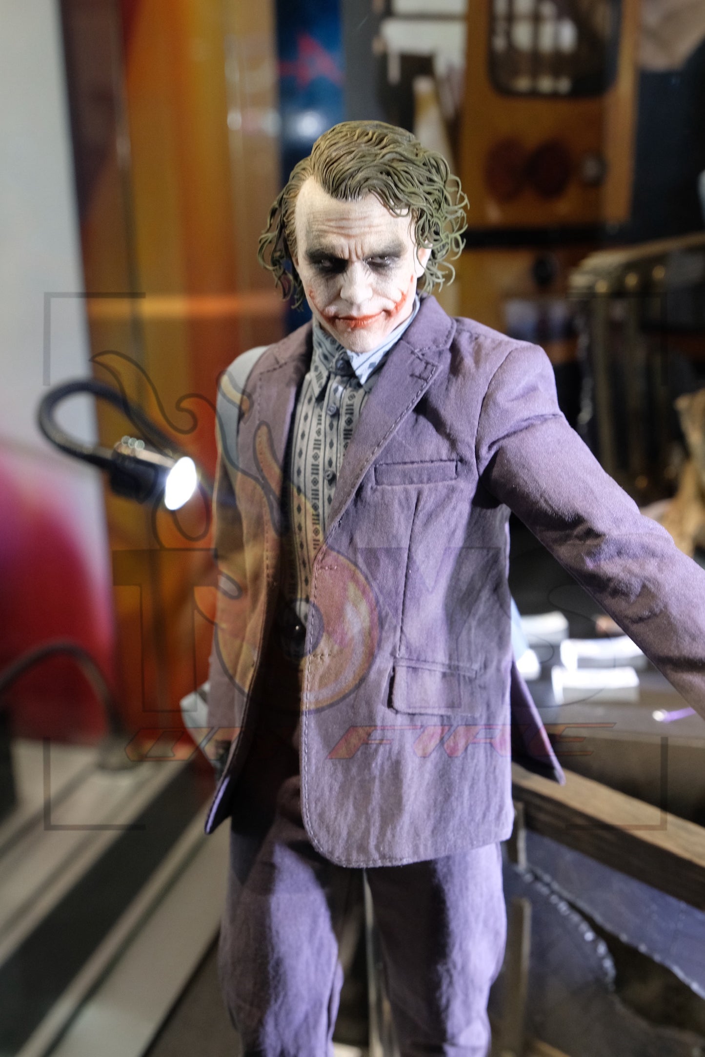 PRE-ORDER HOT TOYS DX50 THE DARK KNIGHT TRILOGY THE JOKER (BANK ROBBER VERSION) SCULPTED EDITION 1/6TH SCALE COLLECTIBLE FIGURE (REGULAR)