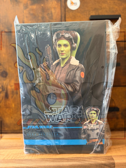 READY🔥 HOT TOYS TMS113 STAR WARS: AHSOKA HERA SYNDULLA 1/6TH SCALE COLLECTIBLE FIGURE