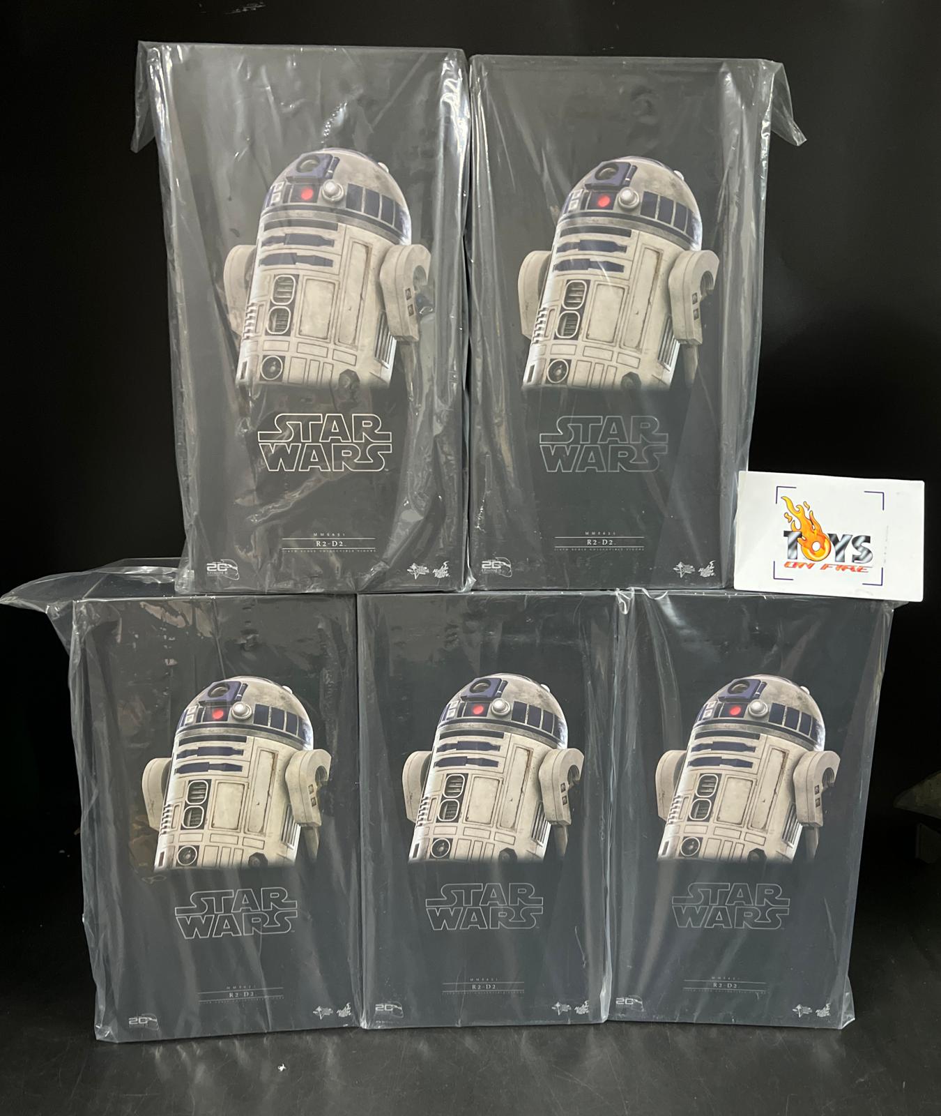 Hot Toys MMS651 Star Wars Episode II: Attack of the Clones – R2-D2