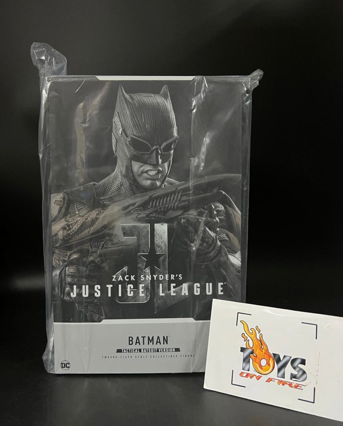 Hot toys TMS085 Zack Snyder's Justice League Batman (Tactical Batsuit Version) Collectible Figure