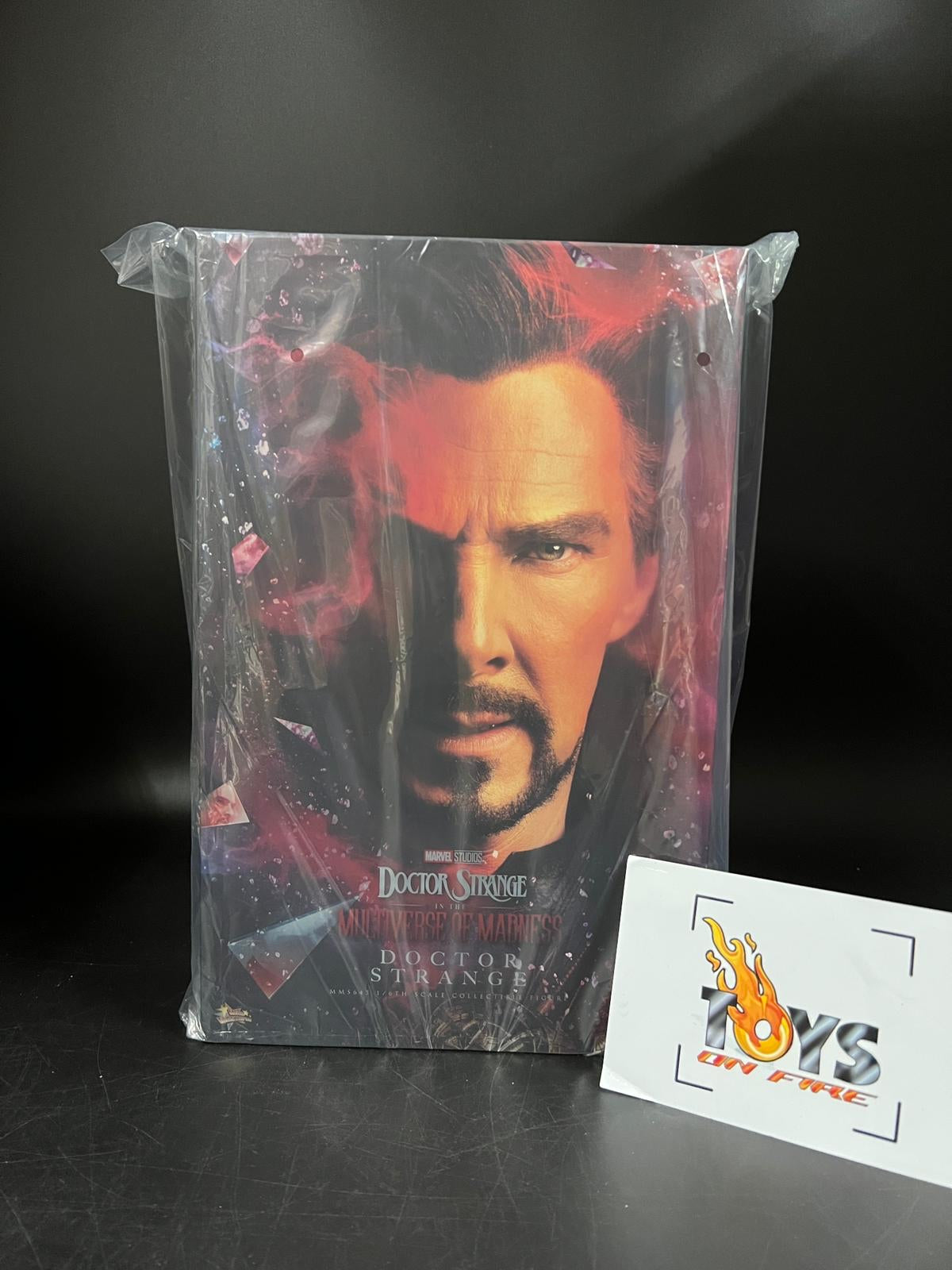 Hot Toys MMS645 Dr Strange Multiverse of Madness Dr Strange 1/6 Scale Collectible Figure