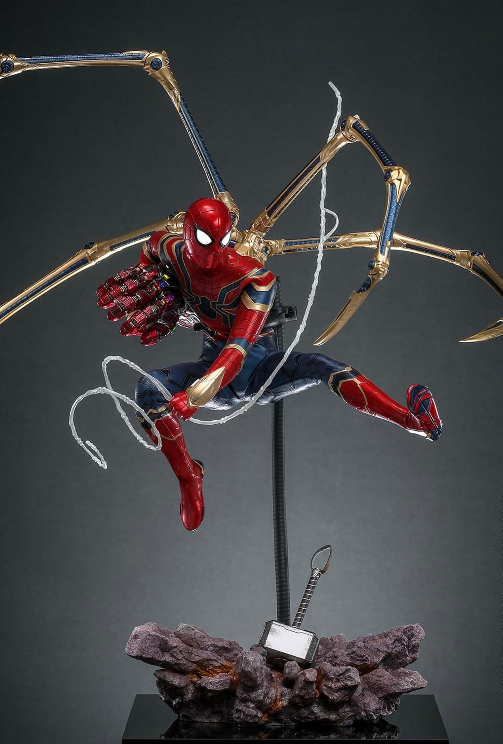 PRE-ORDER Hot Toys MMS762AE Marvel Avengers Endgame Iron Spider (Artisan Edition) (Special Edition) 1/6 Scale Collectible Figure