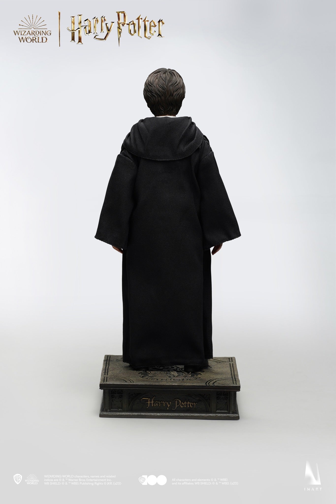 INART Harry Potter 1/6 Scale Collectible Figure - Deluxe Version