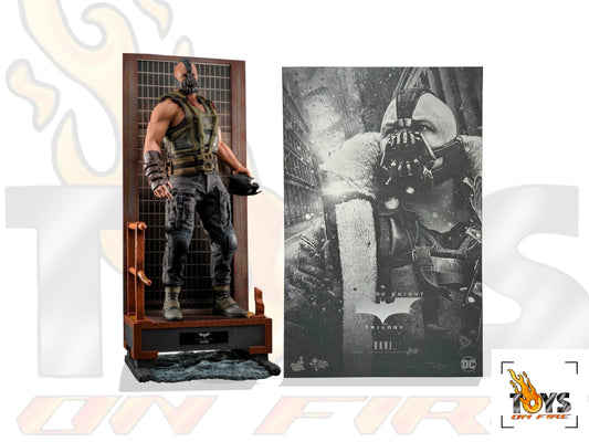 HOT TOYS MMS689 THE DARK KNIGHT TRILOGY BANE 1/6TH SCALE COLLECTIBLE FIGURE