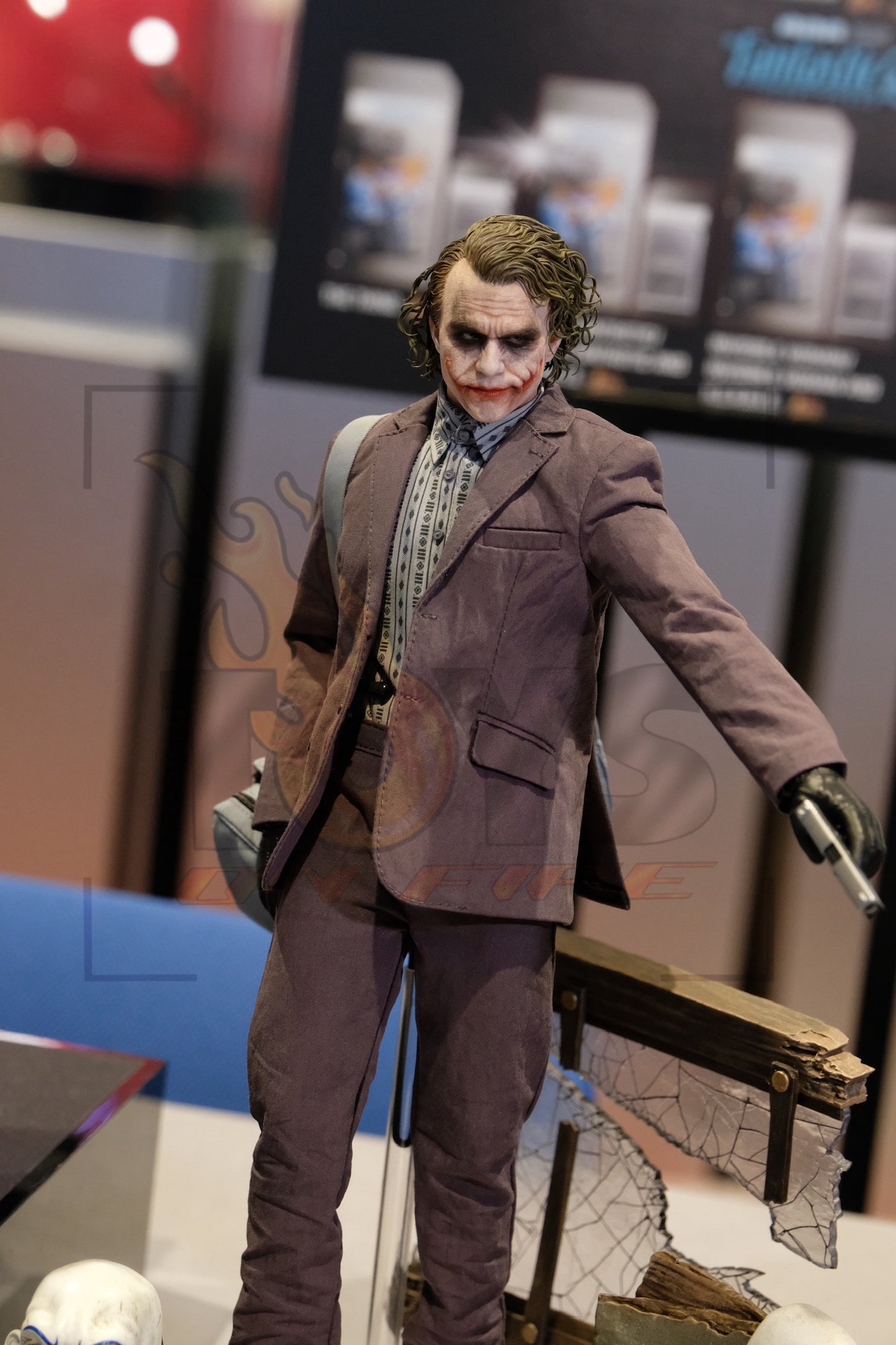 PRE-ORDER HOT TOYS DX50 THE DARK KNIGHT TRILOGY THE JOKER (BANK ROBBER VERSION) SCULPTED EDITION 1/6TH SCALE COLLECTIBLE FIGURE (REGULAR)