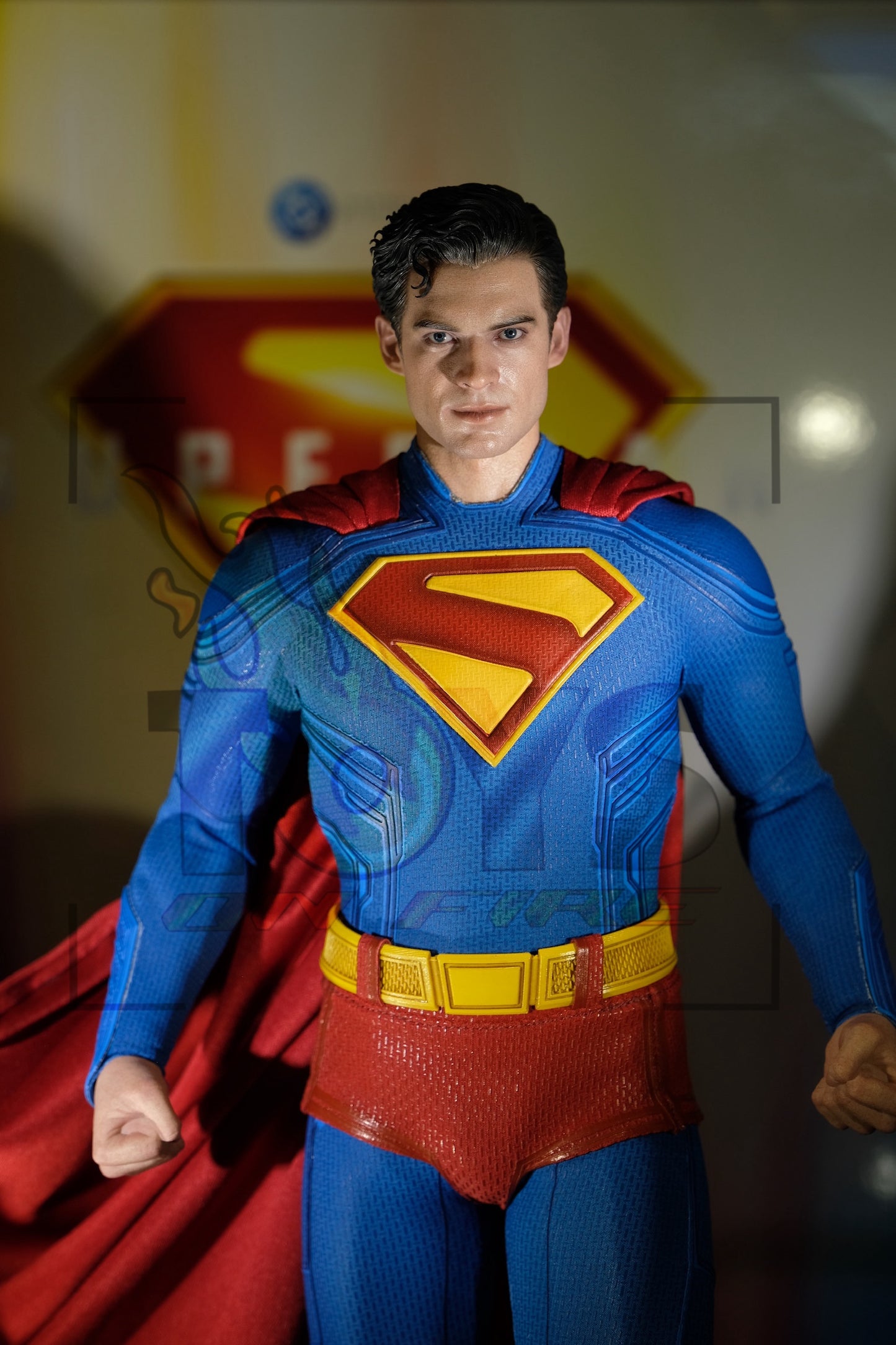 PRE-ORDER HOT TOYS MMS812 SUPERMAN & KRYPTO 1/6TH SCALE COLLECTIBLE SET