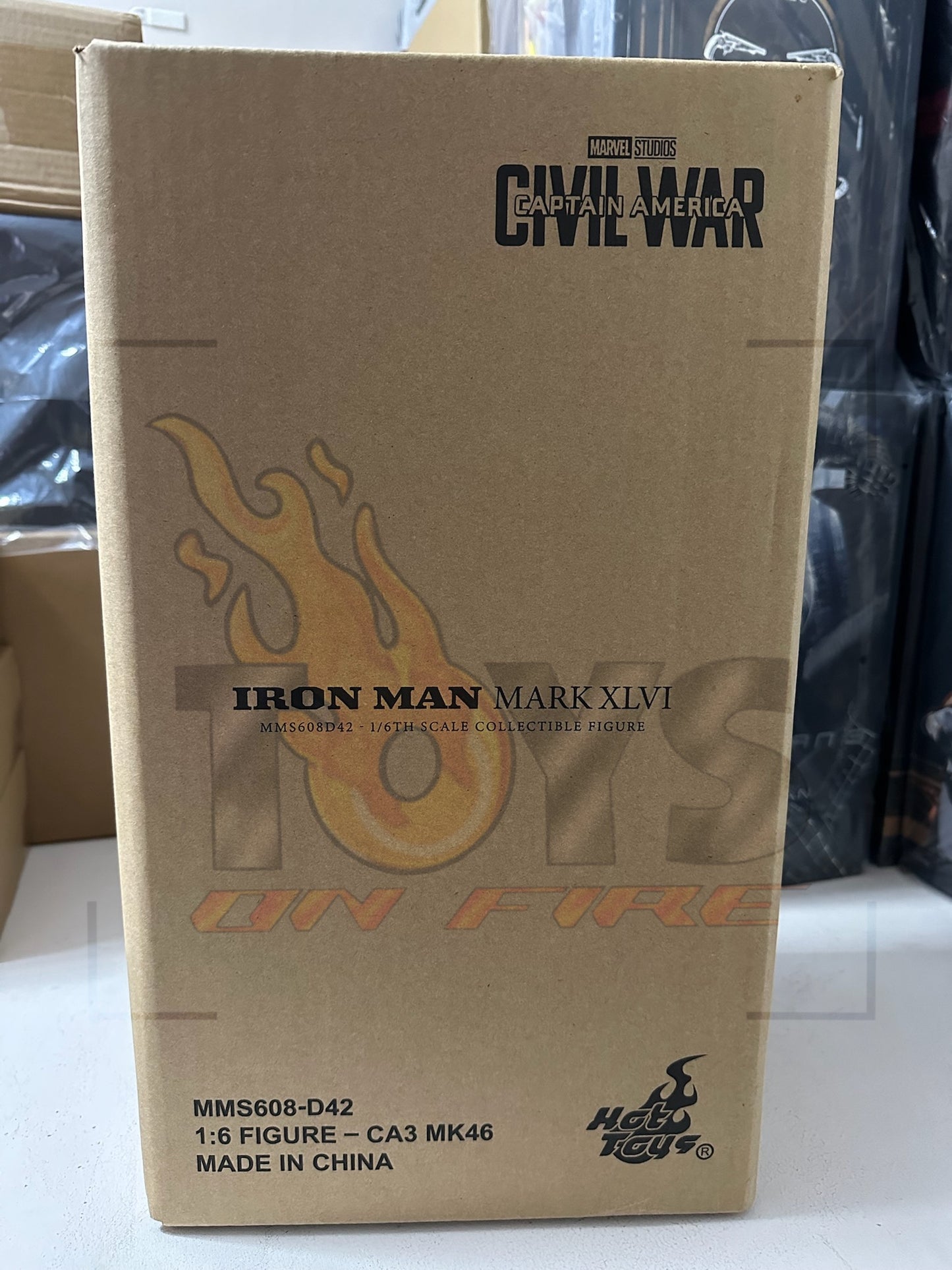 HOT TOYS MMS608D42 MARVEL STUDIOS CAPTAIN AMERICA: CIVIL WAR IRON MAN MARKK XLVI 1/6TH SCALE COLLECTIBLE FIGURE