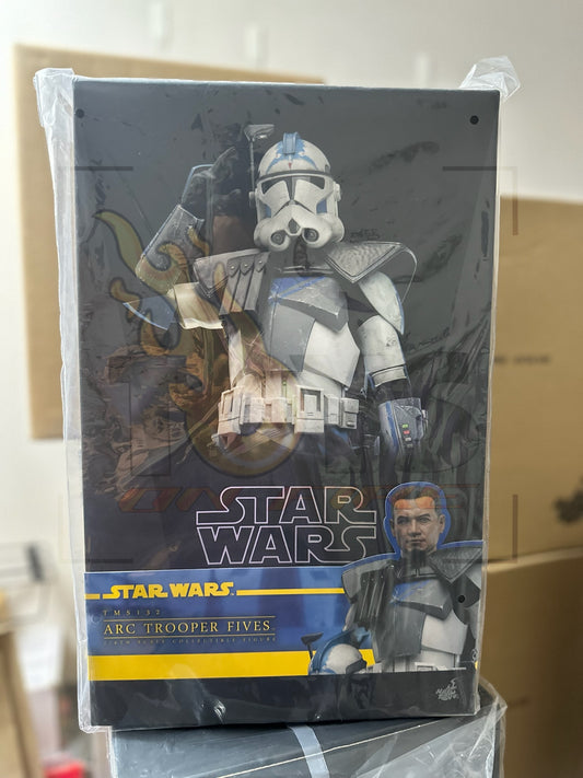HOT TOYS TMS132 STAR WARS: THE CLONE WARS ARC TROOPER FIVES 1/6TH SCALE COLLECTIBLE FIGURE