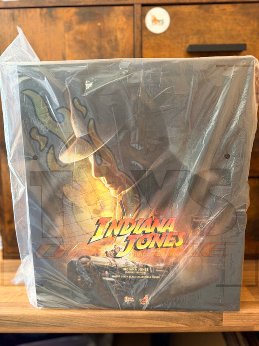 READY🔥 HOT TOYS MMS717 INDIANA JONES AND THE DIAL OF DESTINY INDIANA JONES DELUXE VERSION 1/6TH SCALE COLLECTIBLE FIGURE