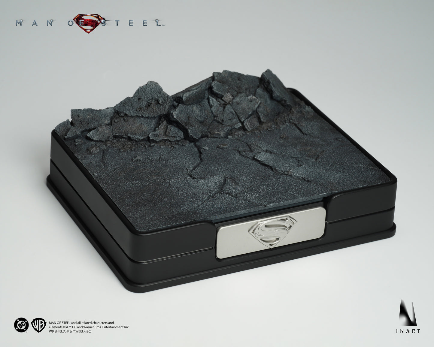 PRE-ORDER INART Ag A042 — Man of Steel - Superman 1/6 Collectible Figure